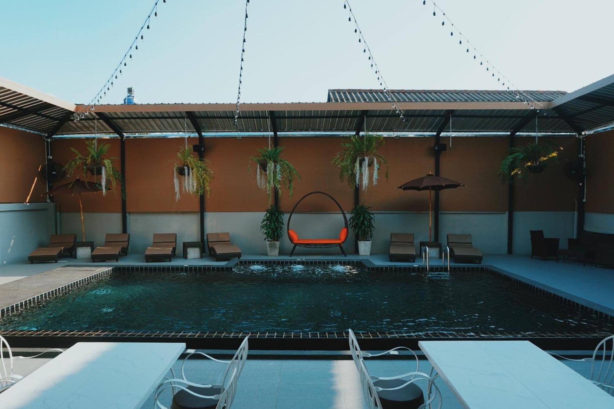 Hotel Peppery Hills à Chiang Mai Extérieur photo